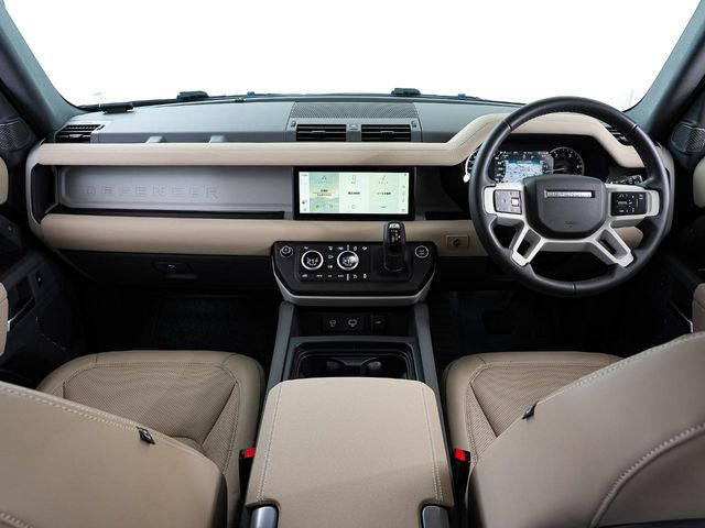 ディフェンダー110 S 3.0L D300 ディーゼル 4WD
