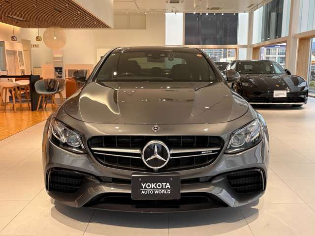 EクラスAMG E63 S 4マチックプラス 4WD