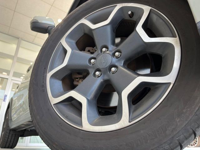 �y����17�C���`�A���~�z�C�[���z�O�ςɃ}�b�`���������A���~�z�C�[���𑕒����Ă���܂��B�e��ЊO�A���~�z�C�[����A�X�^�b�h���X�^�C�����戵�����Ă���܂��B���񂲑��k����������