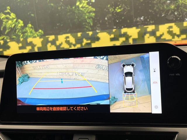 �y�p�m���~�b�N�r���[���j�^�[�z��p�̃J�����ɂ��A�ォ�猩���낵���悤�Ȏ��_��360�x�N���}�̎��͂��m�F���邱�Ƃ��ł��܂������p�������m�F���₷���A�����ꏊ�ł̐؂�Ԃ��⒓�Ԃ��X���[�Y�ɍs���܂��B