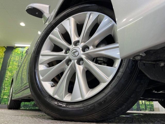 �O�ςɃ}�b�`���������A���~�z�C�[���𑕒����Ă���܂��B�e��ЊO�A���~�z�C�[����A�X�^�b�h���X�^�C�����戵�����Ă���܂��B���񂲑��k����������