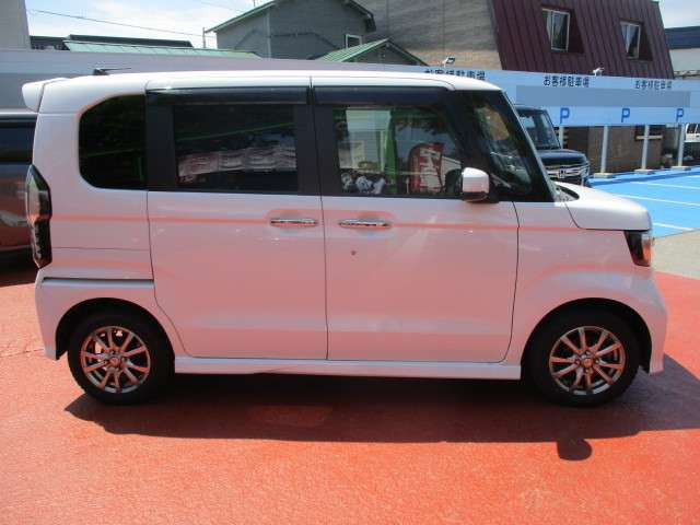 N-BOXカスタムL 4WD