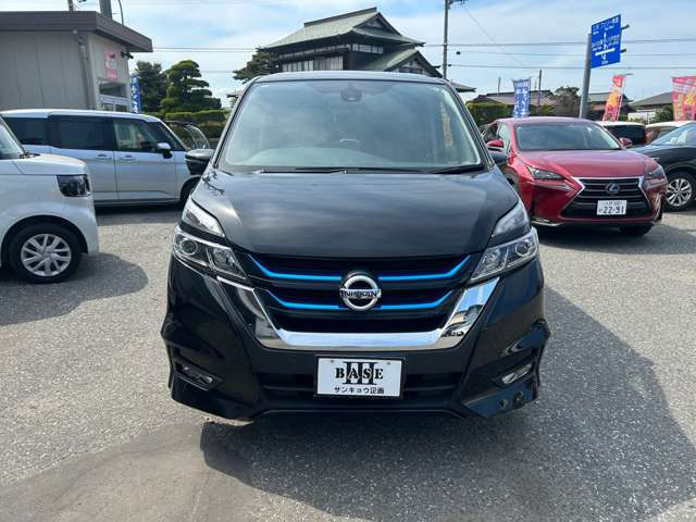 セレナ1.2 e-POWER ハイウェイスターV