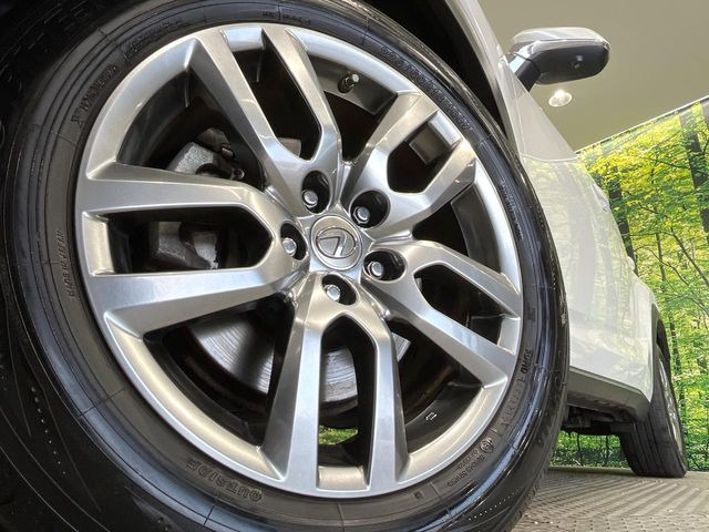 �y�����I�v�V����18�C���`�A���~�z�C�[���z�����I�v�V�����z�C�[���𑕒��B���s���\�̌���ɉ����A�O�ς����X�^�C���b�V���ɂȂ��Ă��܂��B