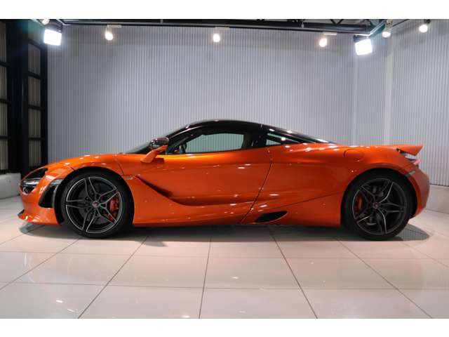 720S