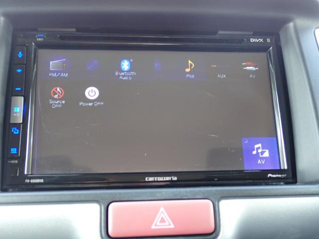 CD�I�[�f�B�I�E���W�I�EBluetooth���t���Ă܂��B