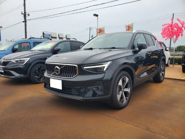 XC40ウルトラ B4 AWD 4WD