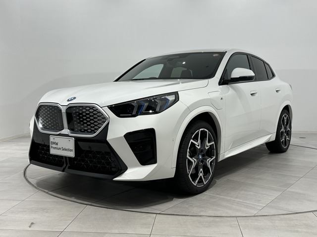 iX2xドライブ30 Mスポーツ 4WD