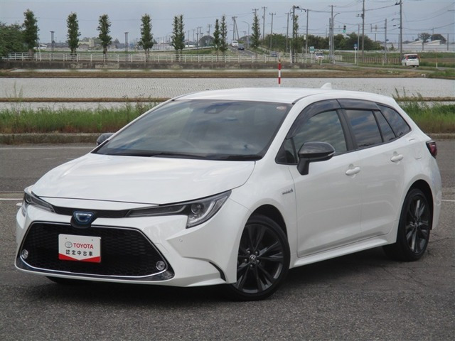 カローラツーリング1.8 ハイブリッド W×B