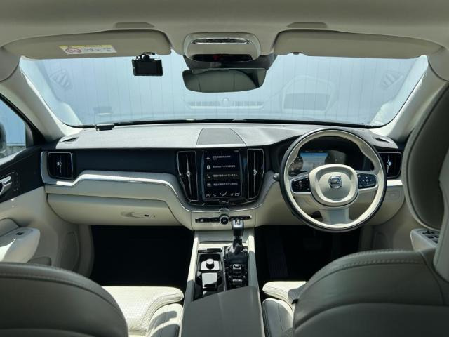 XC60D4 AWD インスクリプション ディーゼル 4WD