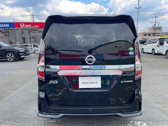 セレナ1.2 e-POWER ハイウェイスターV