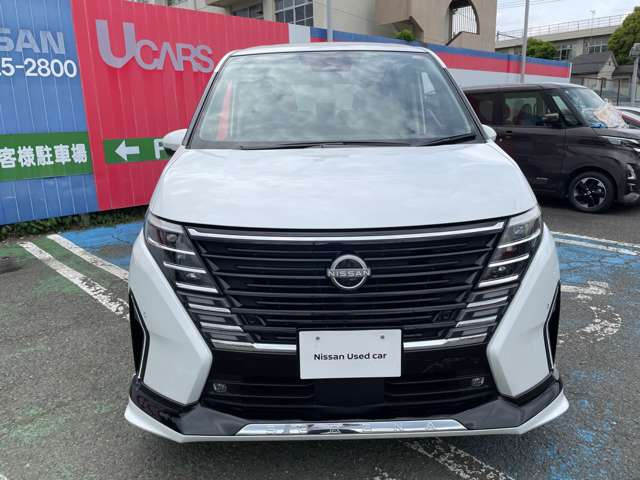 セレナ1.4 e-POWER ハイウェイスターV