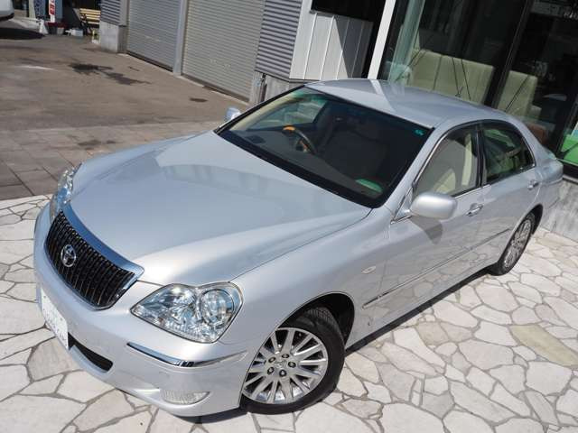 ���Ԃ̏�ԂŋC�ɂȂ镔�����������܂�����A���[���ɂČf�ڒ��ȊO�̉摜�⓮��������肷�邱�Ƃ��\�ł�!�J�[�Z���T�[�o�R�ɂĂ��₢���킹�������A���ڃ��[��:world_clovercars@yahoo.co.jp�܂ł��A����������
