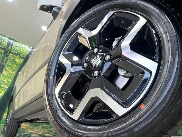 �y����16�C���`�A���~�z�C�[���z�O�ςɃ}�b�`���������A���~�z�C�[���𑕒����Ă���܂��B�e��ЊO�A���~�z�C�[����A�X�^�b�h���X�^�C�����戵�����Ă���܂��B���񂲑��k����������