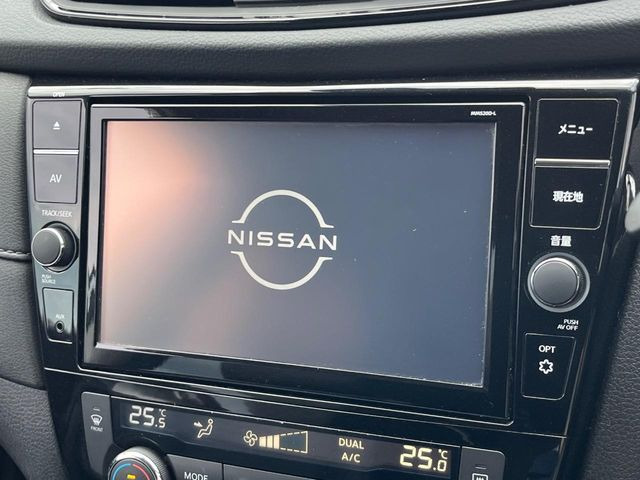 エクストレイル2.0 20Xi