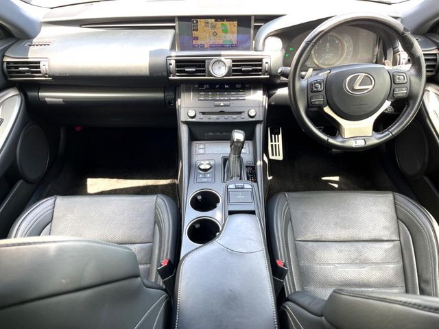RC200t Fスポーツ