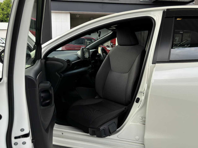 ヤリス1.5 X ウェルキャブ 車いす収納装置付車 タイプI