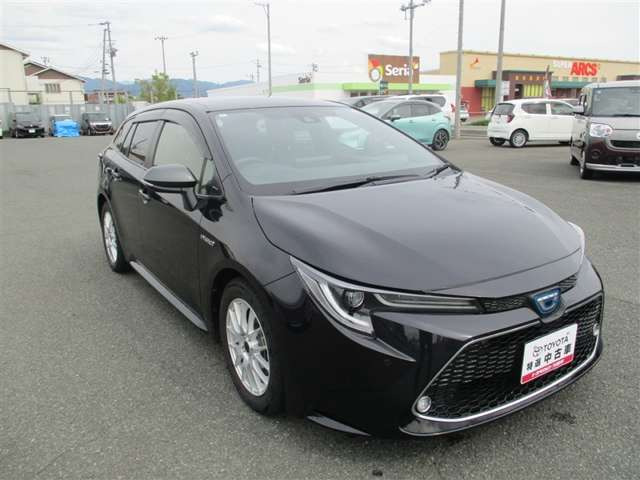 カローラツーリング1.8 ハイブリッド W×B E-Four 4WD