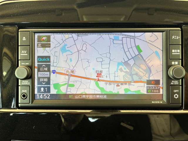 セレナ1.2 e-POWER XV セカンドスライドアップシート