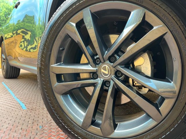 �y����20�C���`�A���~�z�C�[���z�O�ςɃ}�b�`���������A���~�z�C�[���𑕒����Ă���܂��B�e��ЊO�A���~�z�C�[����A�X�^�b�h���X�^�C�����戵�����Ă���܂��B���񂲑��k����������