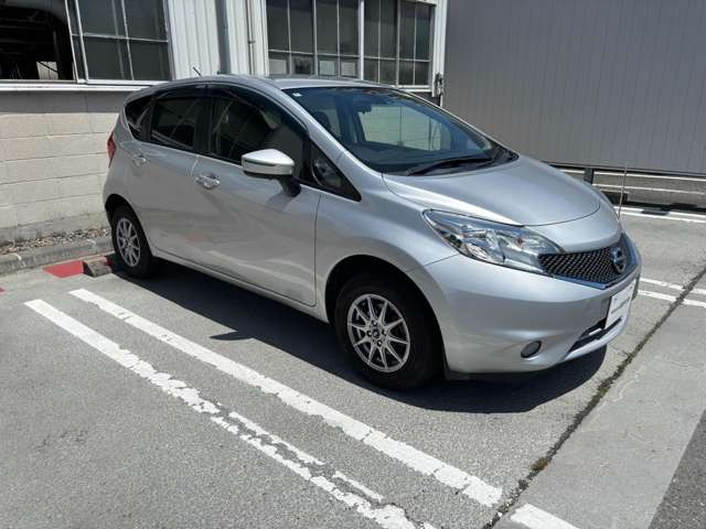 ノート1.2 X FOUR 4WD