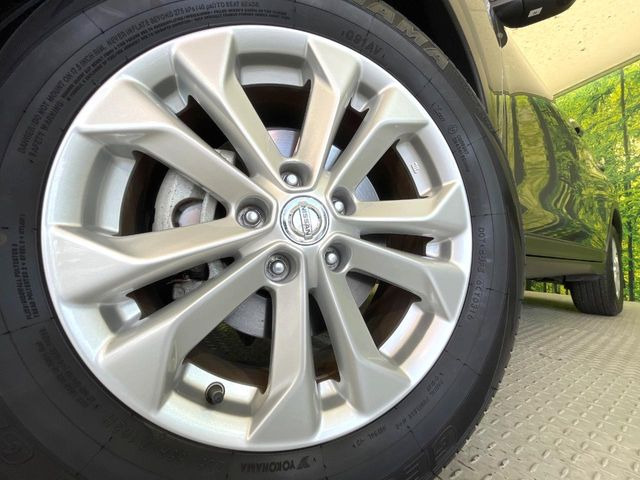 �y�����A���~�z�C�[���z�O�ςɃ}�b�`���������A���~�z�C�[���𑕒����Ă���܂��B�e��ЊO�A���~�z�C�[����A�X�^�b�h���X�^�C�����戵�����Ă���܂��B���񂲑��k����������