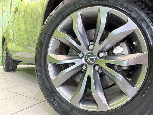 �y����18�C���`�A���~�z�C�[���z�O�ςɃ}�b�`���������A���~�z�C�[���𑕒����Ă���܂��B�e��ЊO�A���~�z�C�[����A�X�^�b�h���X�^�C�����戵�����Ă���܂��B���񂲑��k����������
