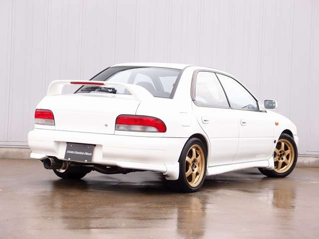 インプレッサスポーツワゴンSTI2.0 WRX バージョンIII 4WD
