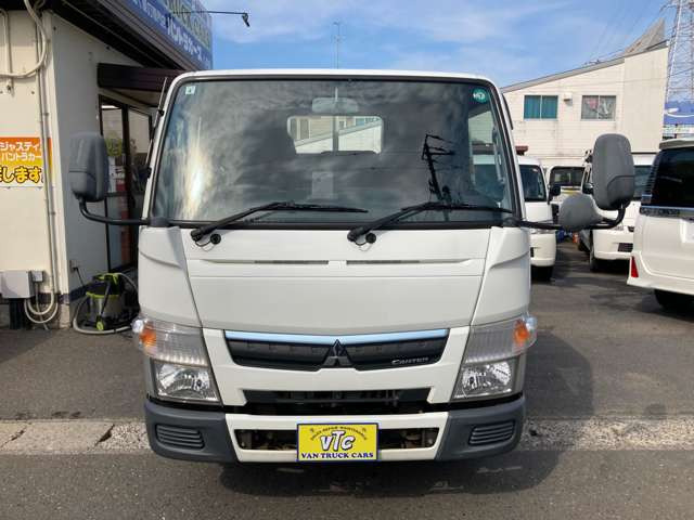 キャンター3.0 ロング 全低床 ディーゼル 4WD