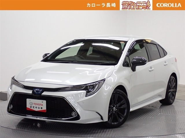カローラ1.8 ハイブリッド W×B
