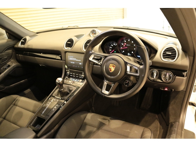 718ケイマンT