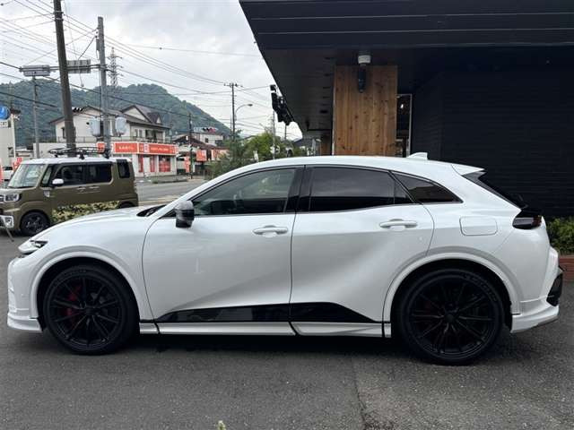 クラウンスポーツ2.5 RS E-Four 4WD