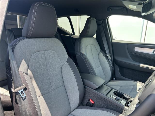 XC40プラス B3