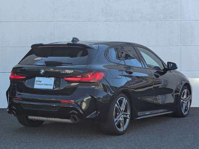 1シリーズM135i xドライブ 4WD
