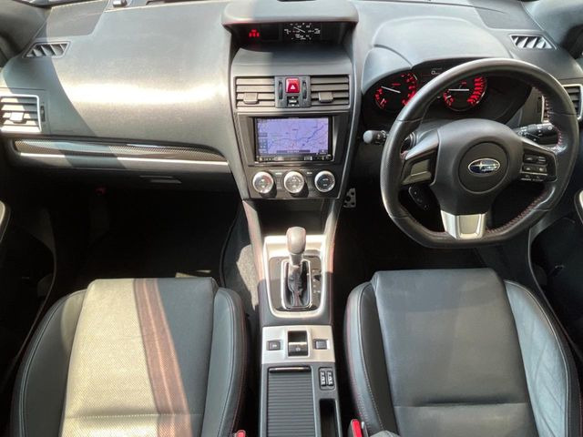 WRXS4 2.0 GT-S アイサイト 4WD