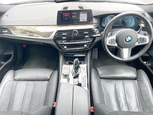5シリーズセダン530i Mスポーツ