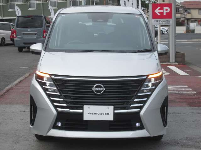 セレナ1.4 e-4ORCE ハイウェイスターV 4WD