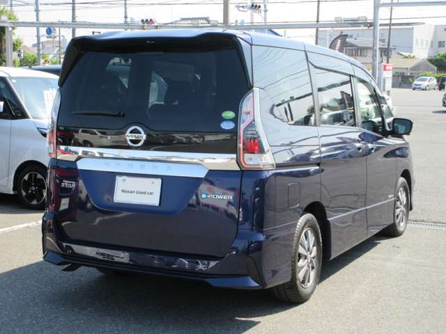 セレナ1.2 e-POWER ハイウェイスターV
