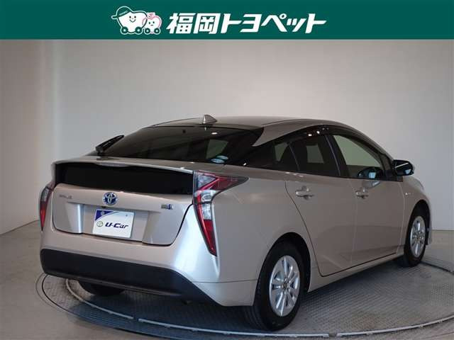 プリウス1.8 S