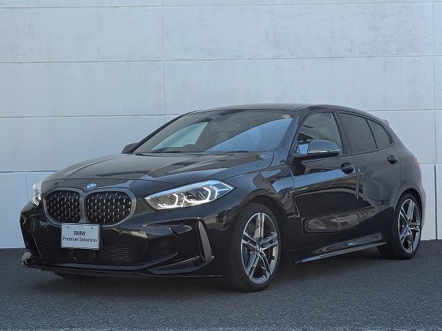 1シリーズM135i xドライブ 4WD