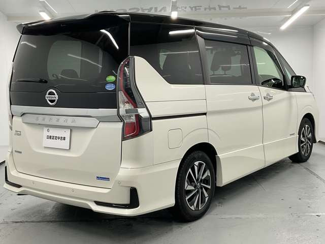 セレナ2.0 ハイウェイスターV