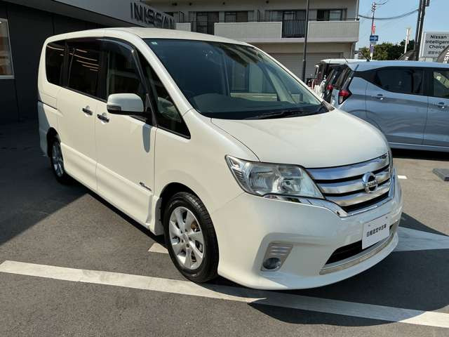 セレナ2.0 ハイウェイスター S-HYBRID
