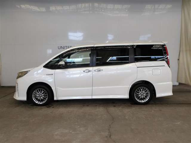 ノア1.8 ハイブリッド Si W×B II