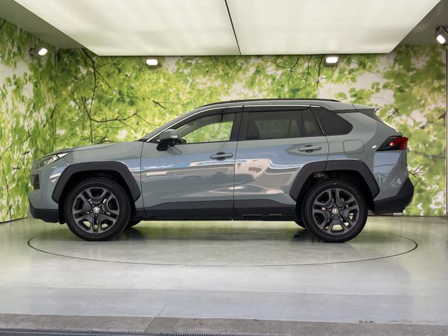 RAV42.0 アドベンチャー 4WD