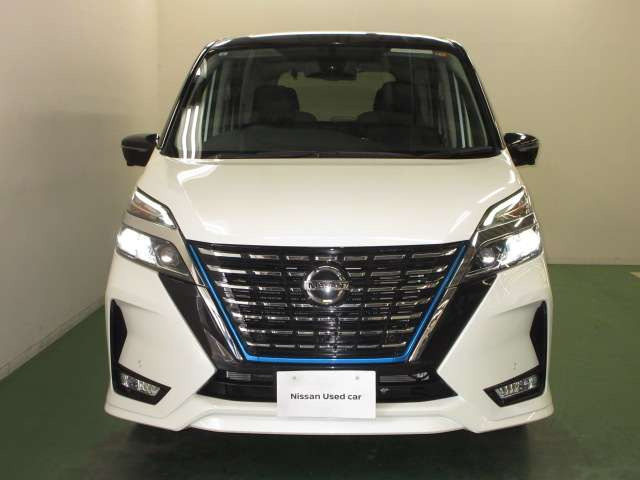 セレナ1.2 e-POWER ハイウェイスターV