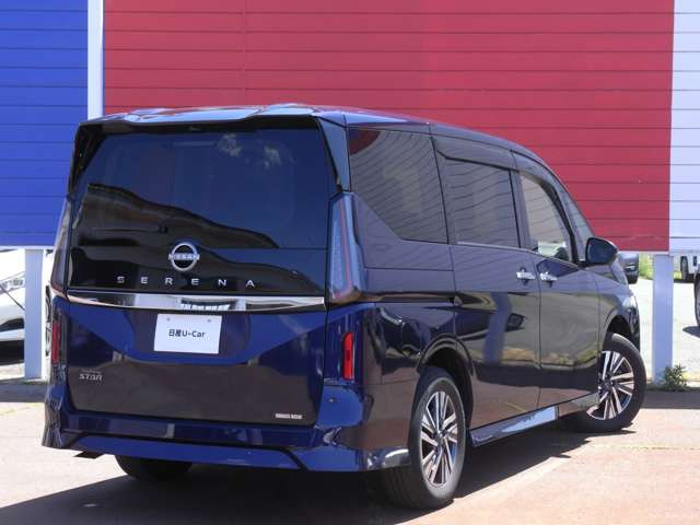 セレナ2.0 ハイウェイスターV 4WD