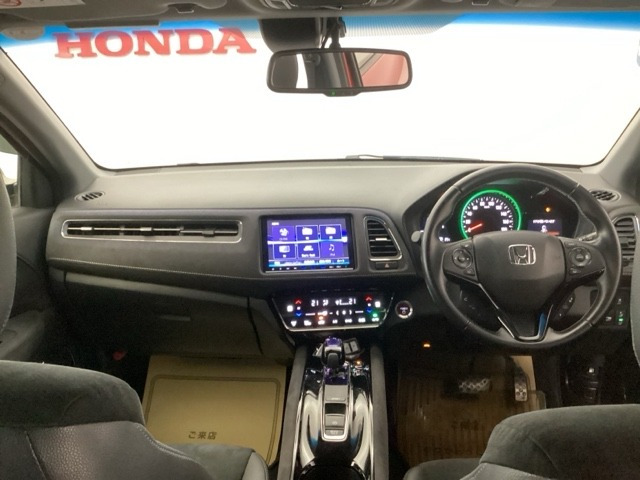ヴェゼル1.5 ハイブリッド RS ホンダセンシング