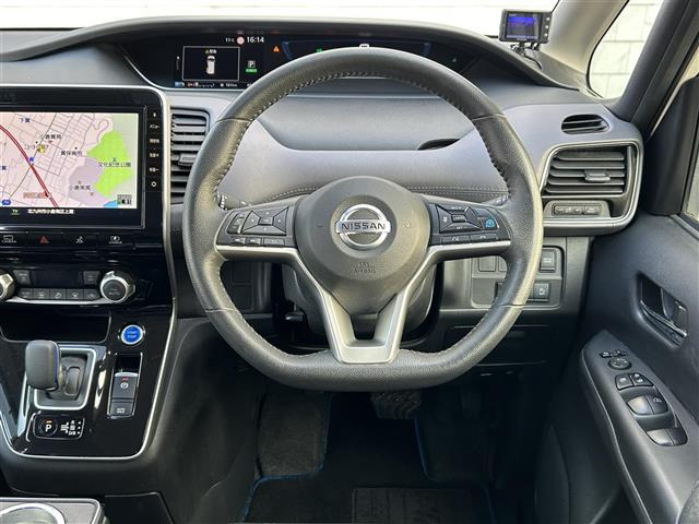 セレナ1.2 e-POWER ハイウェイスターV