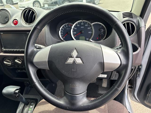 パジェロミニエクシード 4WD
