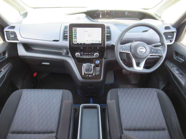 セレナ1.2 e-POWER ハイウェイスターV